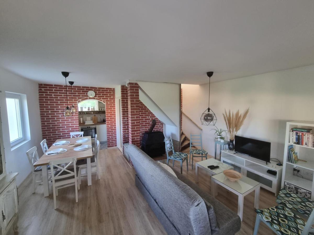 Hoopovo House Fruska Gora Villa Irig Exterior photo